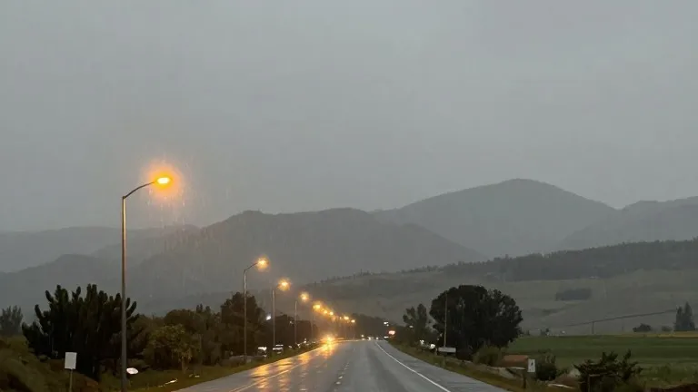 Illustration for: Weekend Rain and Chills Reach Southern Colorado